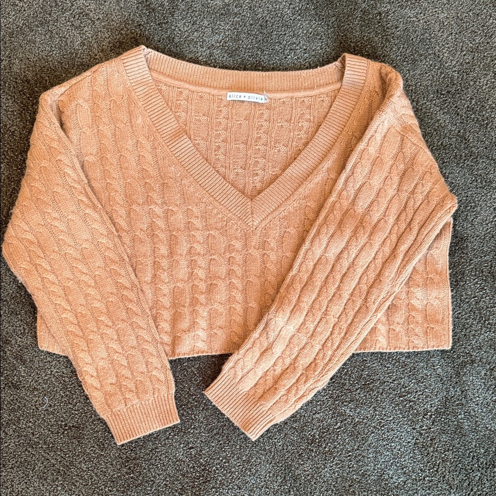 Alice + Olivia Camel Ayden Pullover. Cable Knit V-Neck Sweater